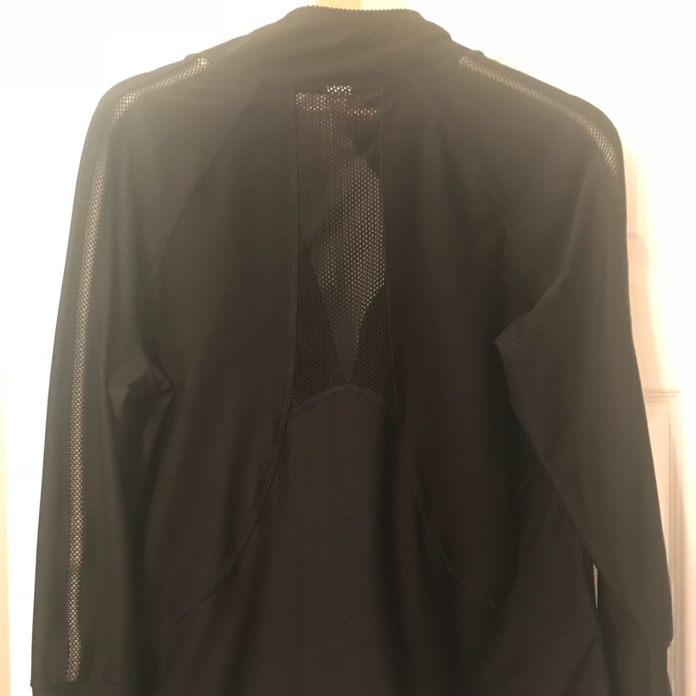 Mondetta jacket.